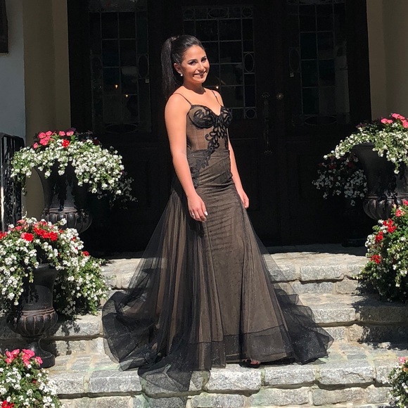 Galia Lahav Gown - Picture 3 of 8